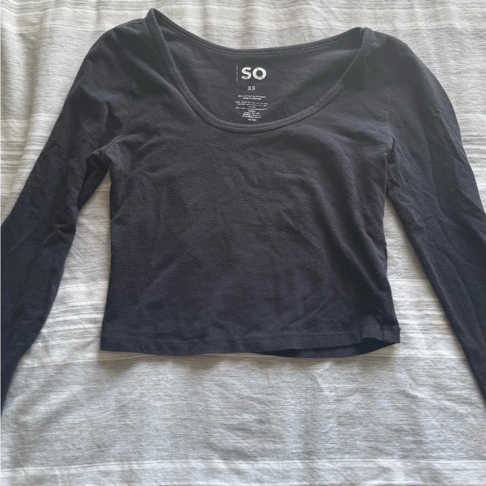 SO Black Long-Sleeve Scoop Neck Crop Top